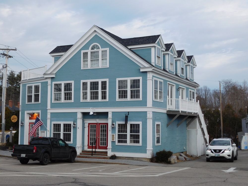 226 York St, York, ME 03909